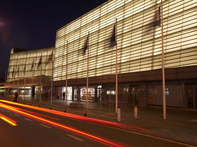 Foto-fachada-Kursaal-noche-III.jpg