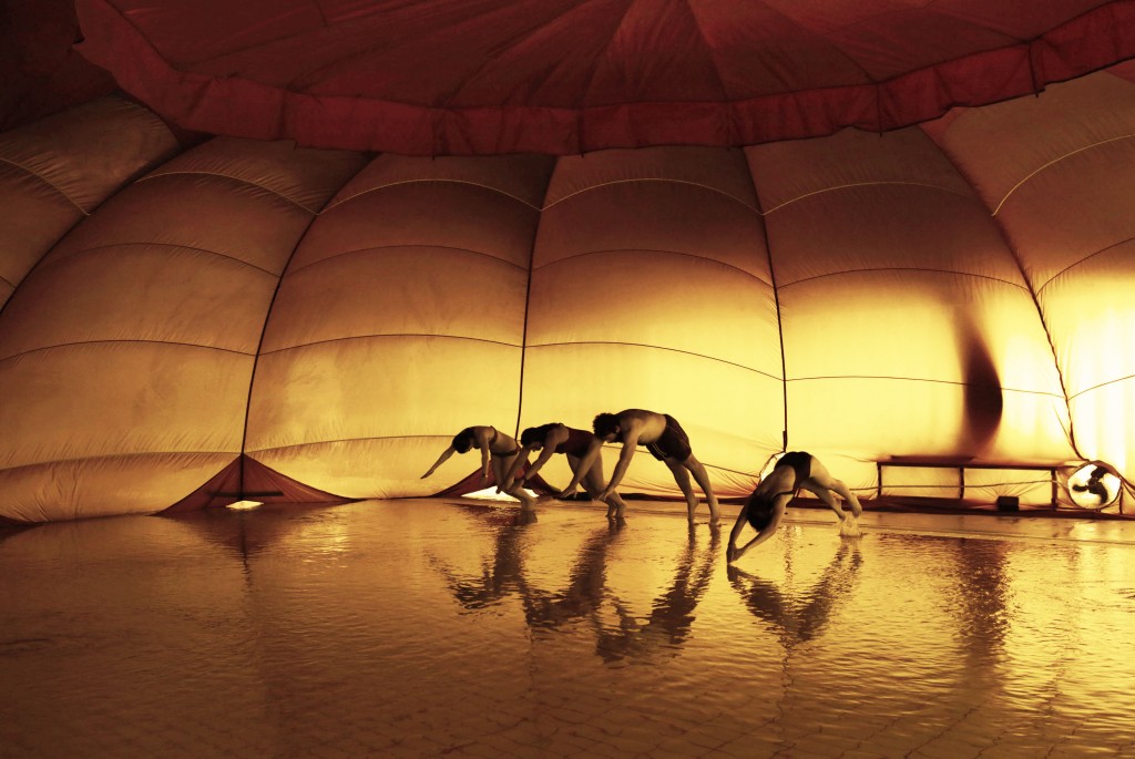 us-barcelona_iglu-de-vent