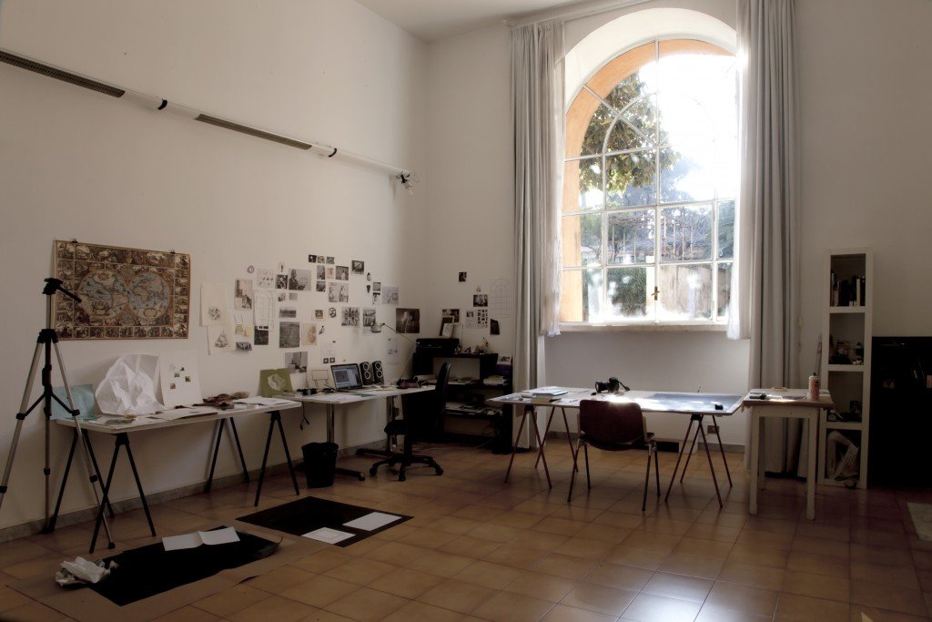 Estudio de Almudena Lobera, fotografía de Begoña Zubero.