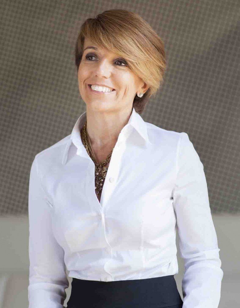 Retrato de Patrizia Sandretto de Alessandro Albert. Arriba, Fondation Patrizia Re Rebaudengo, Turin © Luc Castel/Point de Vue.