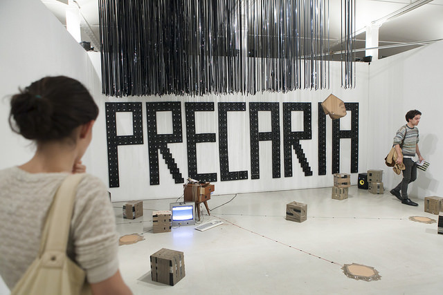 Instalacion-de-Minipimer-TV-en-la-expo-El-temps-invertit.jpg