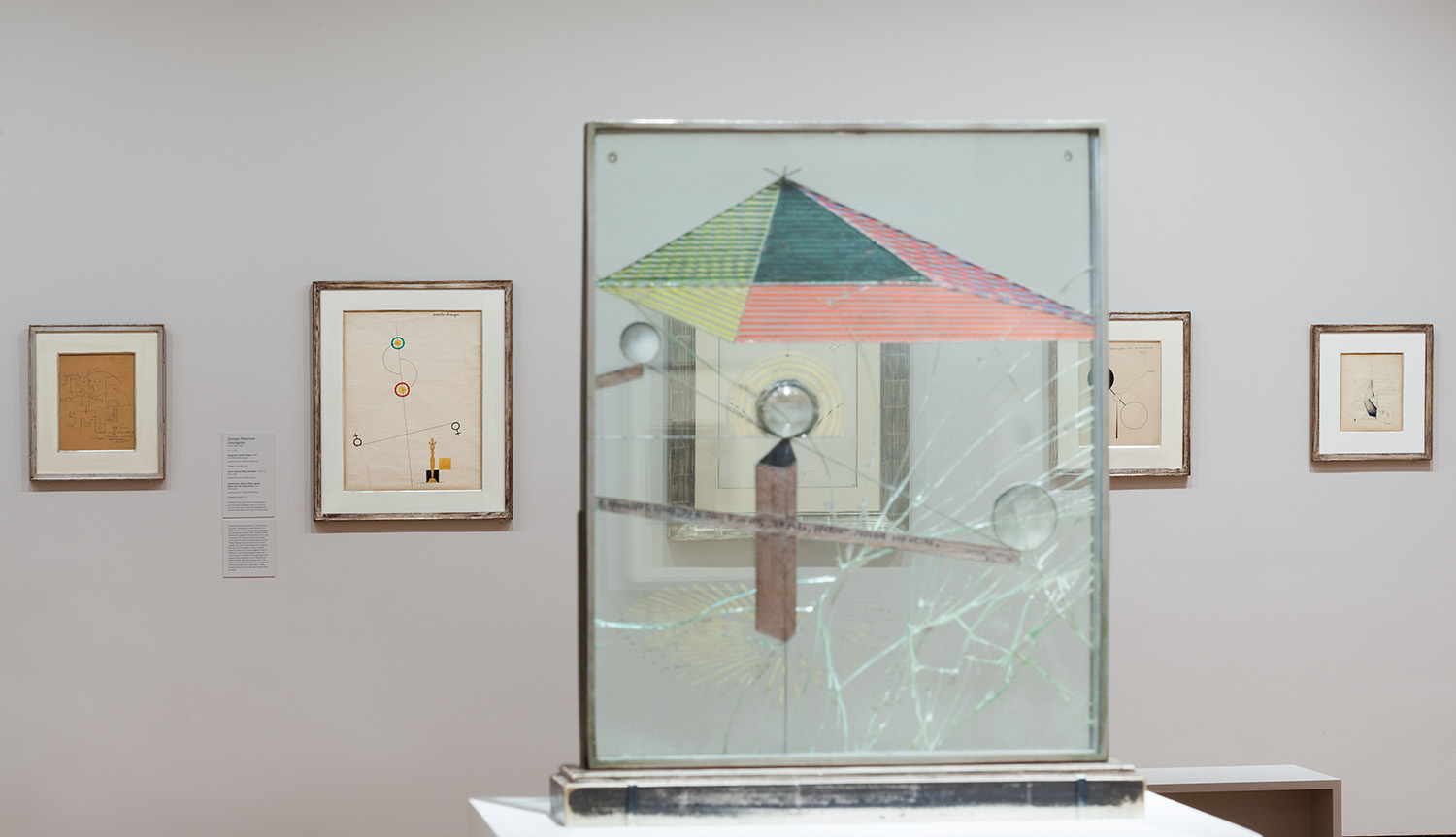 dadaglobe_8286.jpg