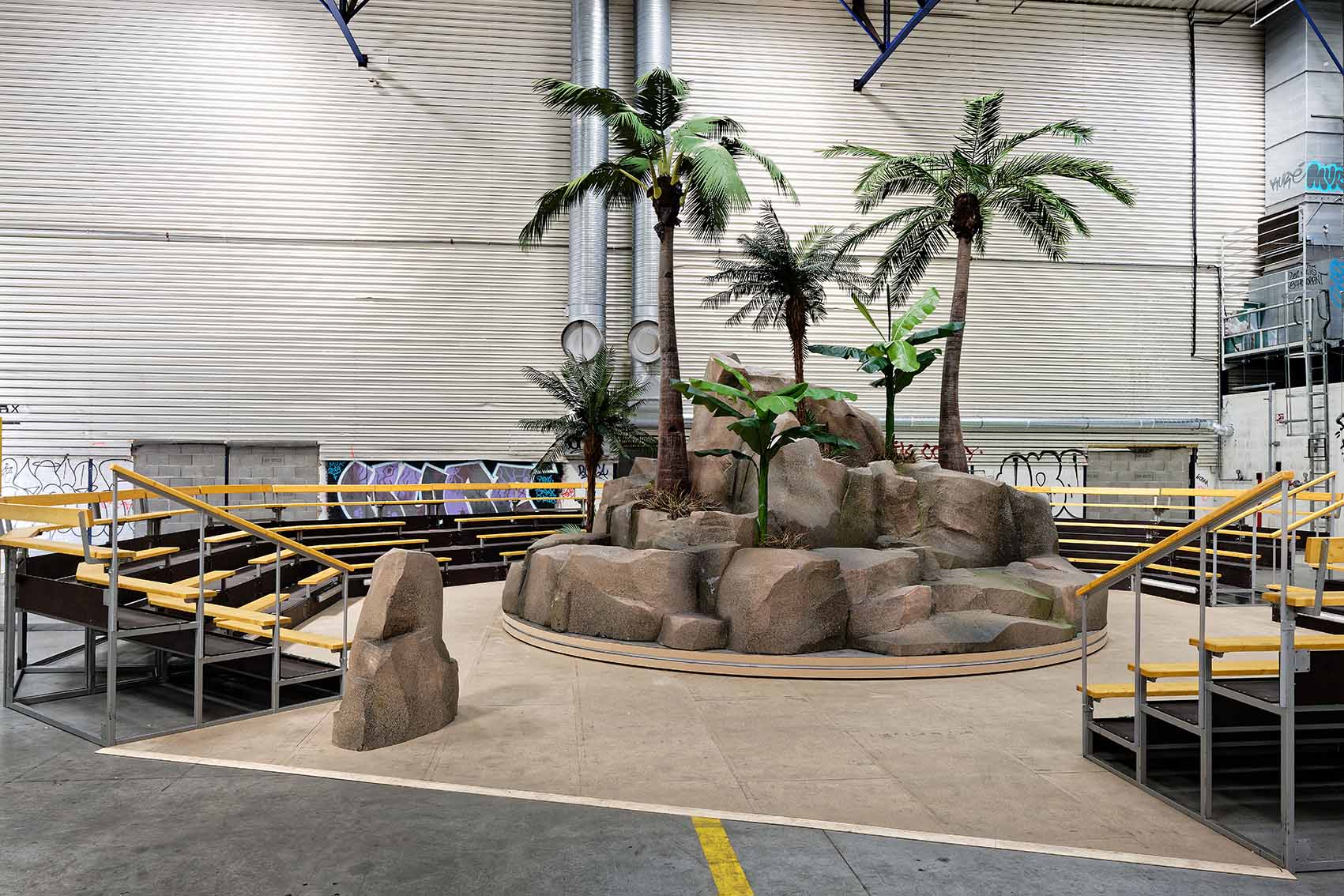 BAJA-Philippe-Quesne-Crash-Park-Circus.jpg