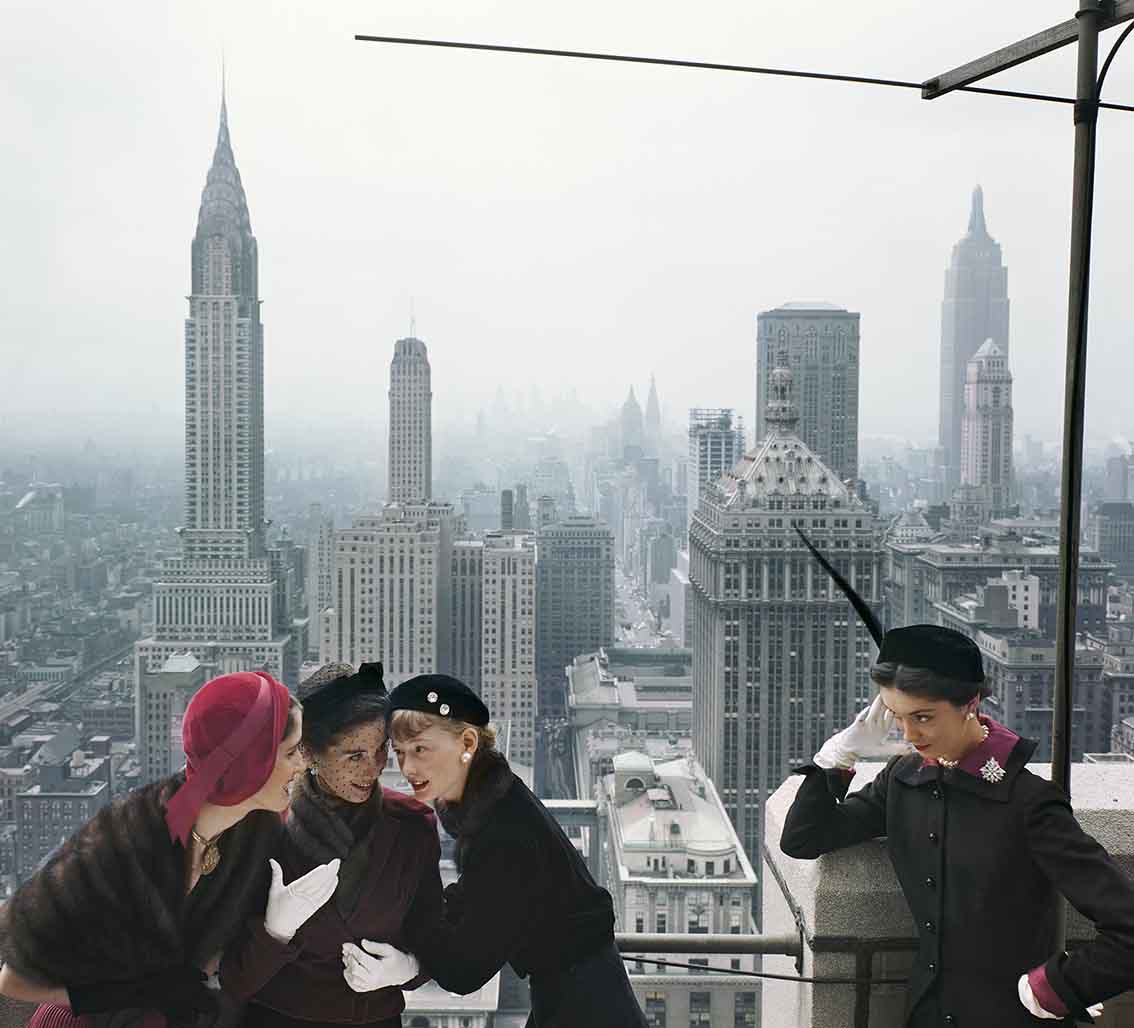 Young-Velvets-Young-Prices_US-Vogue-Oct-1949-Norman-Parkinson-Archive_Iconic-Images.jpg