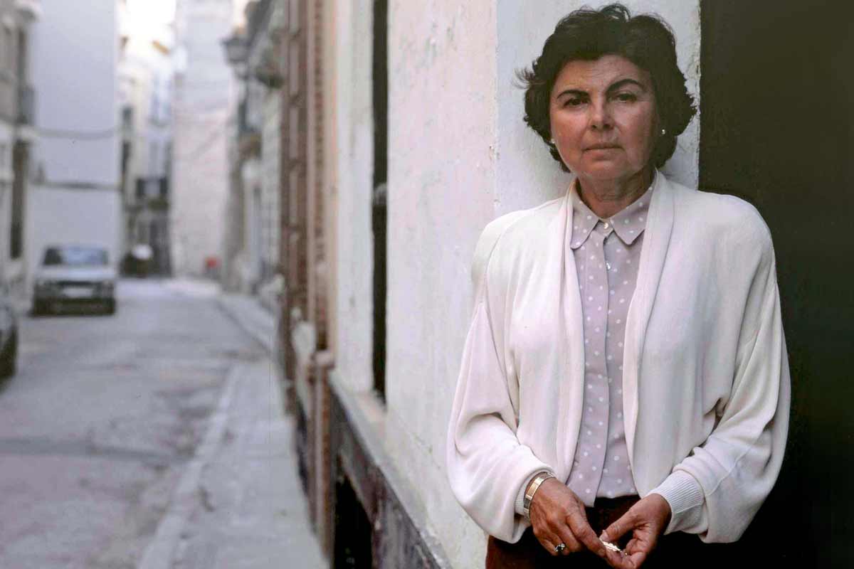 Calle-Virgenes-Carmen-Laffón-años-90-Claudio-del-Campo-apert.jpg