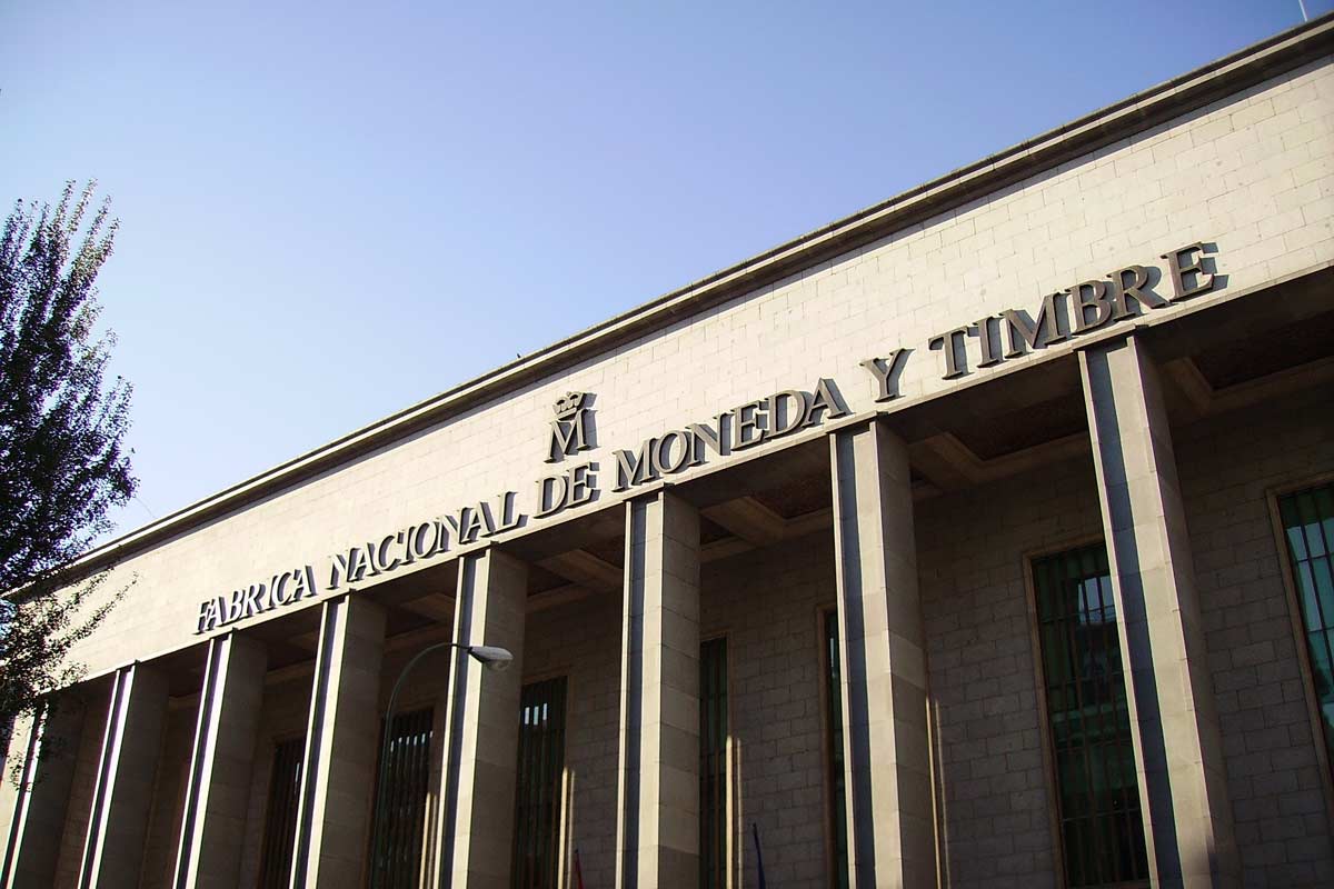 Real_Casa_de_la_Moneda_Fabrica_Nacional_de_Moneda_y_Timbre_-_panoramio_-_Ricardo_Ricote_Rodri….jpg