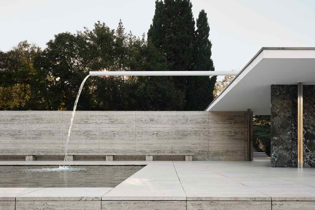 Splashing-Mies_2-apert.jpg