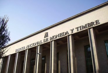 Real_Casa_de_la_Moneda_Fabrica_Nacional_de_Moneda_y_Timbre_-_panoramio_-_Ricardo_Ricote_Rodri….jpg