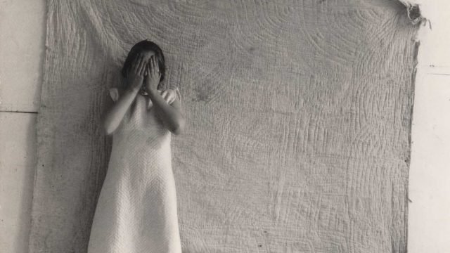 baja-Im-trying-my-hand-at-fashion-photography-1977..jpg