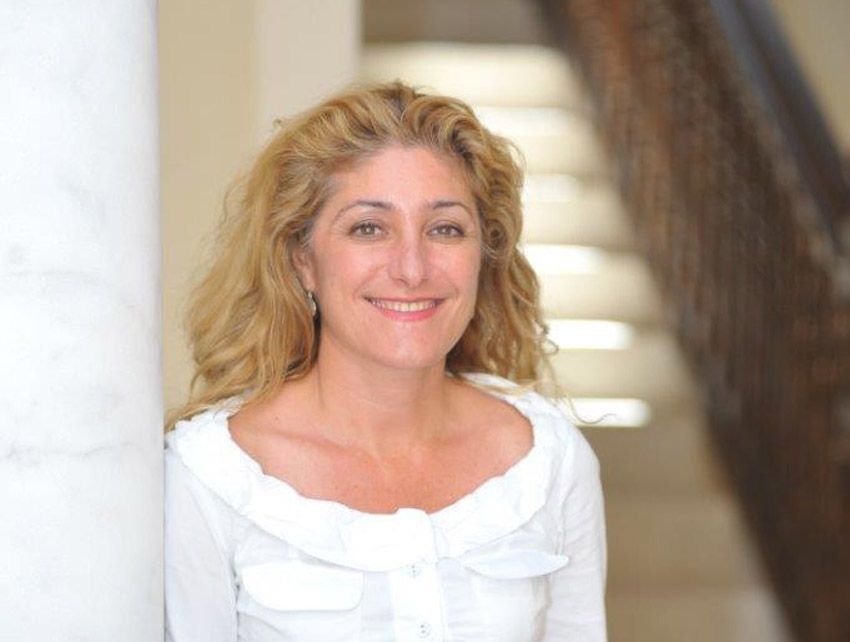 retrato-lourdes-abrir.jpg