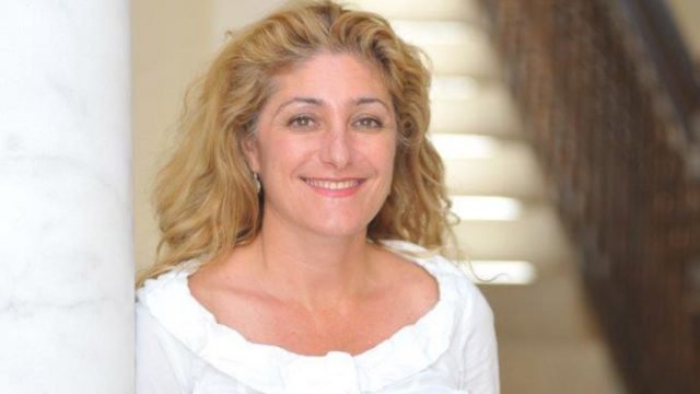 retrato-lourdes-abrir.jpg